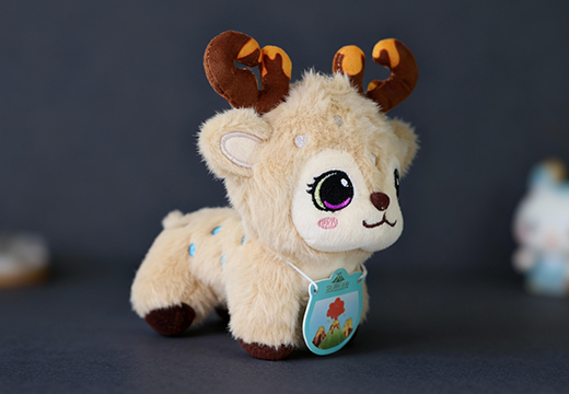 磁吸小鹿毛绒公仔摆件定制
